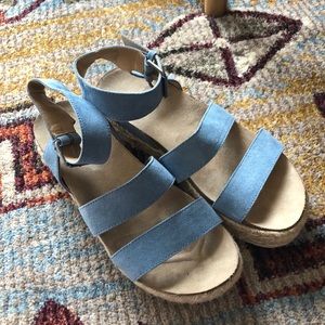 Universal Thread Platform Espadrilles